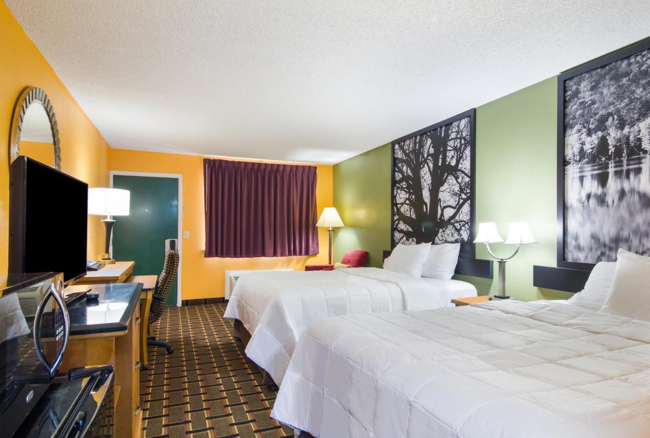 Americas Best Value Inn Darien Exteriör bild